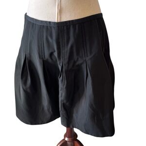 Stylish Black Pleated Skirt Large Front the GAP